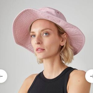 Light Pink Tilley Bucket Hat (LG)